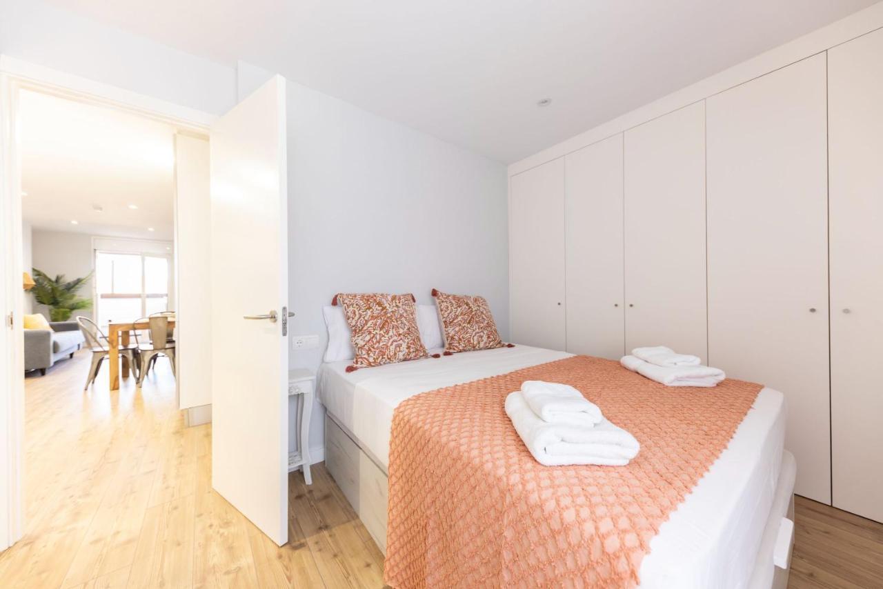 Bravissimo Eiximenis, With Beautiful Terrace And Views Apartman Girona Kültér fotó